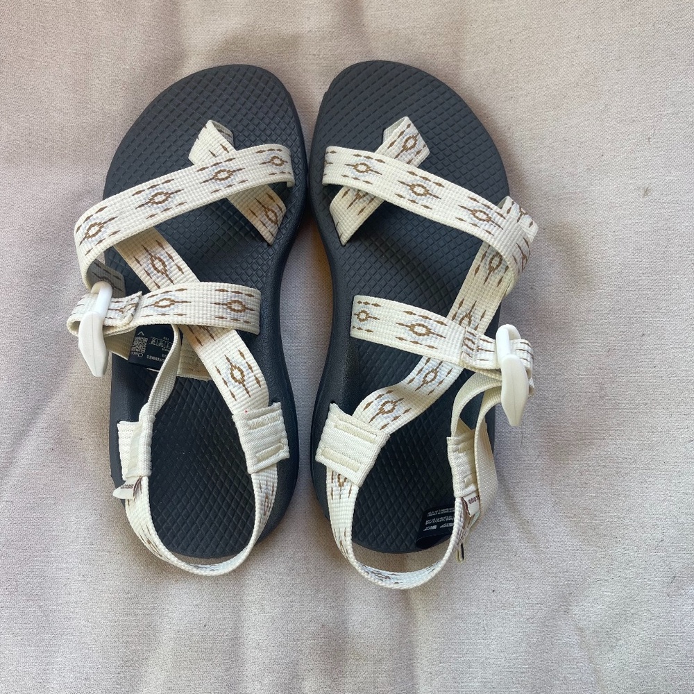 Women's NIB Chaco Sandal, Size 6, ZCloud 2, Oculi Sand